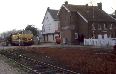 Westmeerbeek  - L 29  6255  - TH 85-2323.jpg